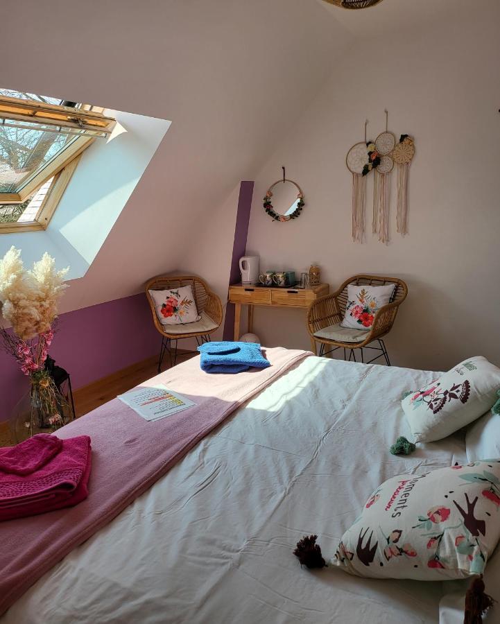 Chez Kate Et Lolo Bed & Breakfast Senneville-sur-Fecamp Bagian luar foto